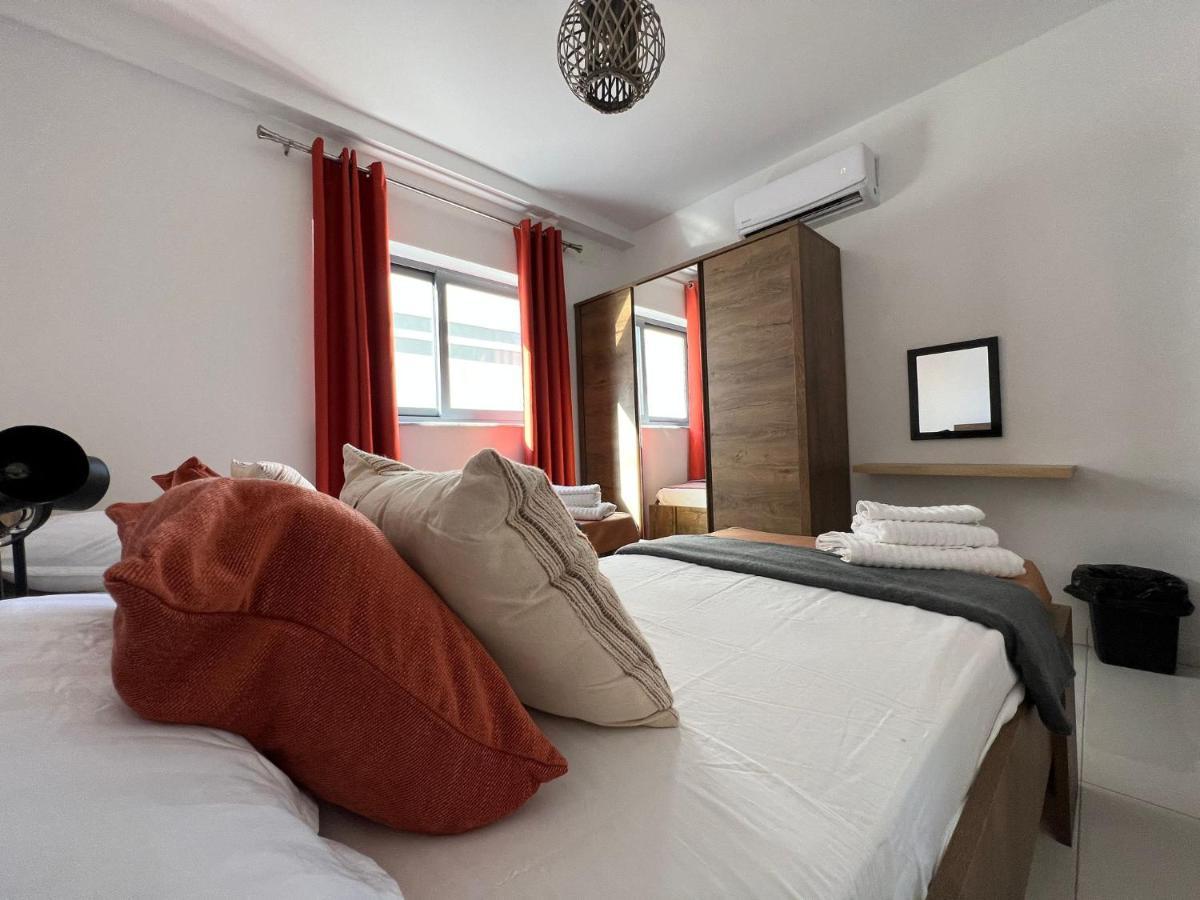 Brand New Apartment 2 Mins From Seafront Bahía de San Pablo Exterior foto