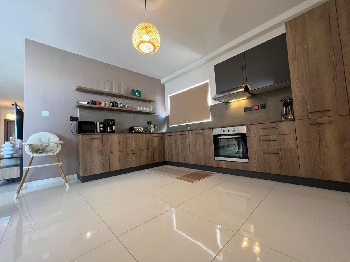 Brand New Apartment 2 Mins From Seafront Bahía de San Pablo Exterior foto