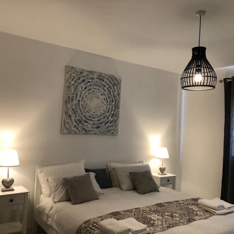 Brand New Apartment 2 Mins From Seafront Bahía de San Pablo Exterior foto